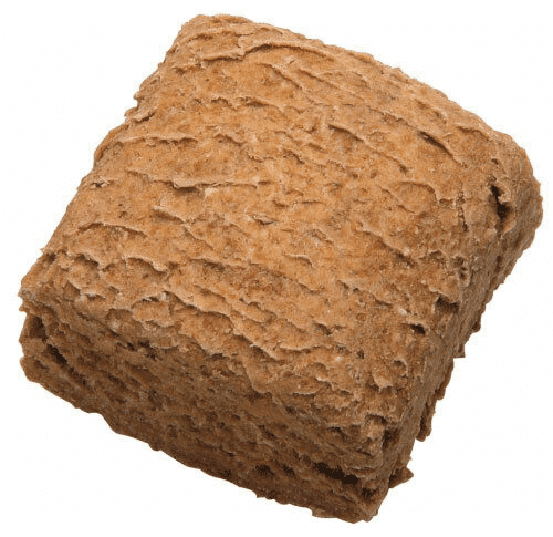 Ein einzelnes Bubeck Pansen Brötchen, gebackener Hundekuchen mit frischem Pansen