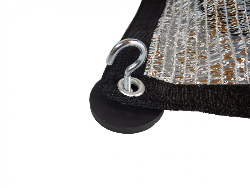 Magnethaken für Schattennetz, Detailaufnahme der Befestigung am Netzrand mit stabilem Haken und schwarzem Magnetfuß.