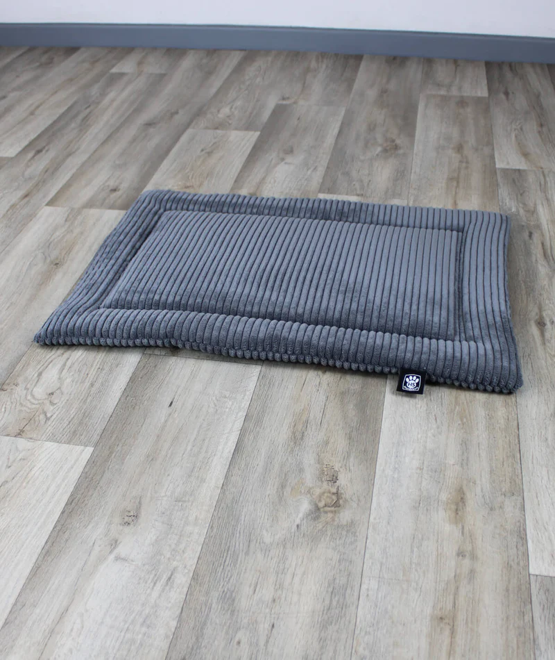 Hundedecke aus Cord mit Füllung