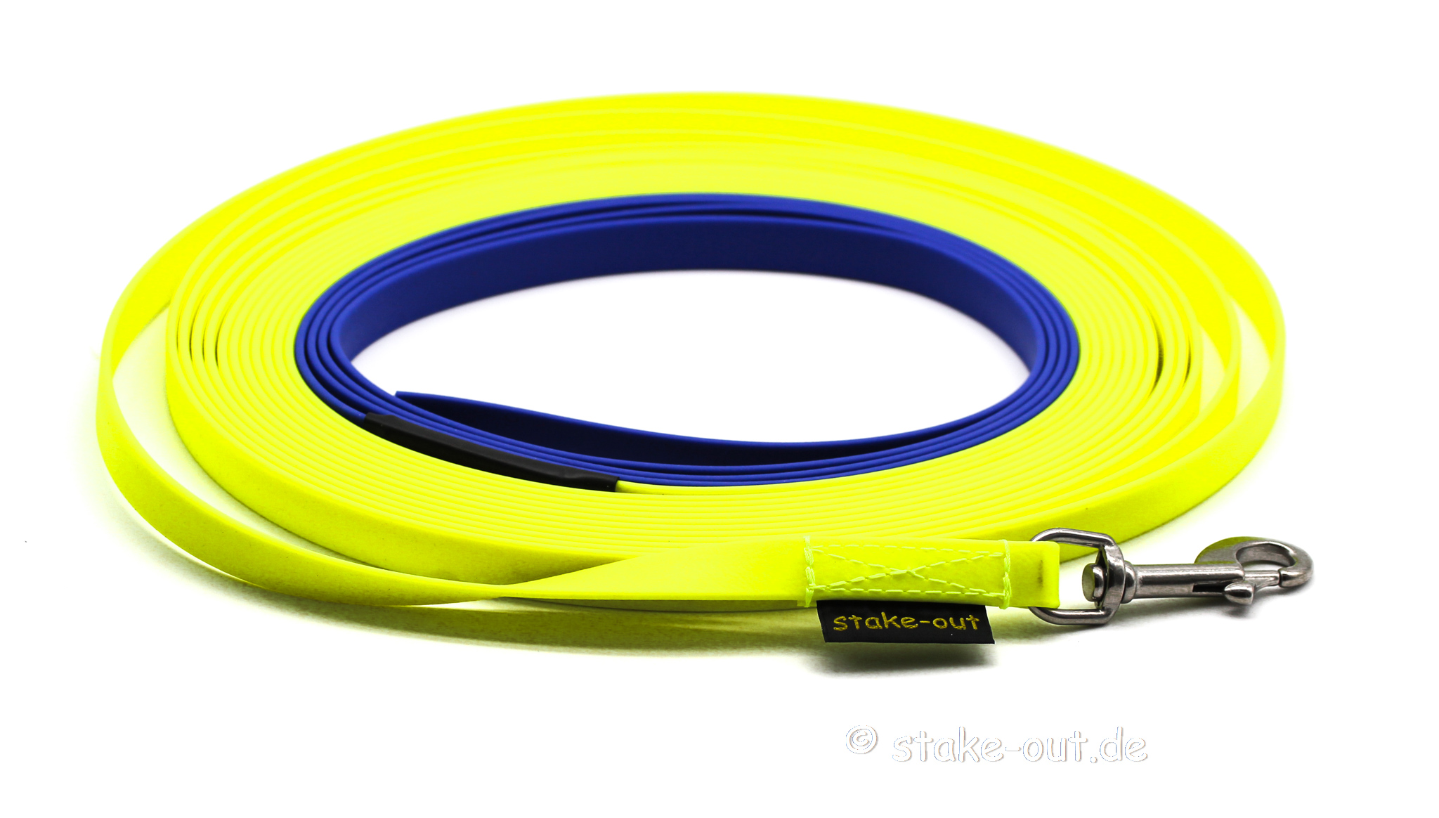 biothane schweissleine in gelb und blau mit metallhaken auf weißem hintergrund