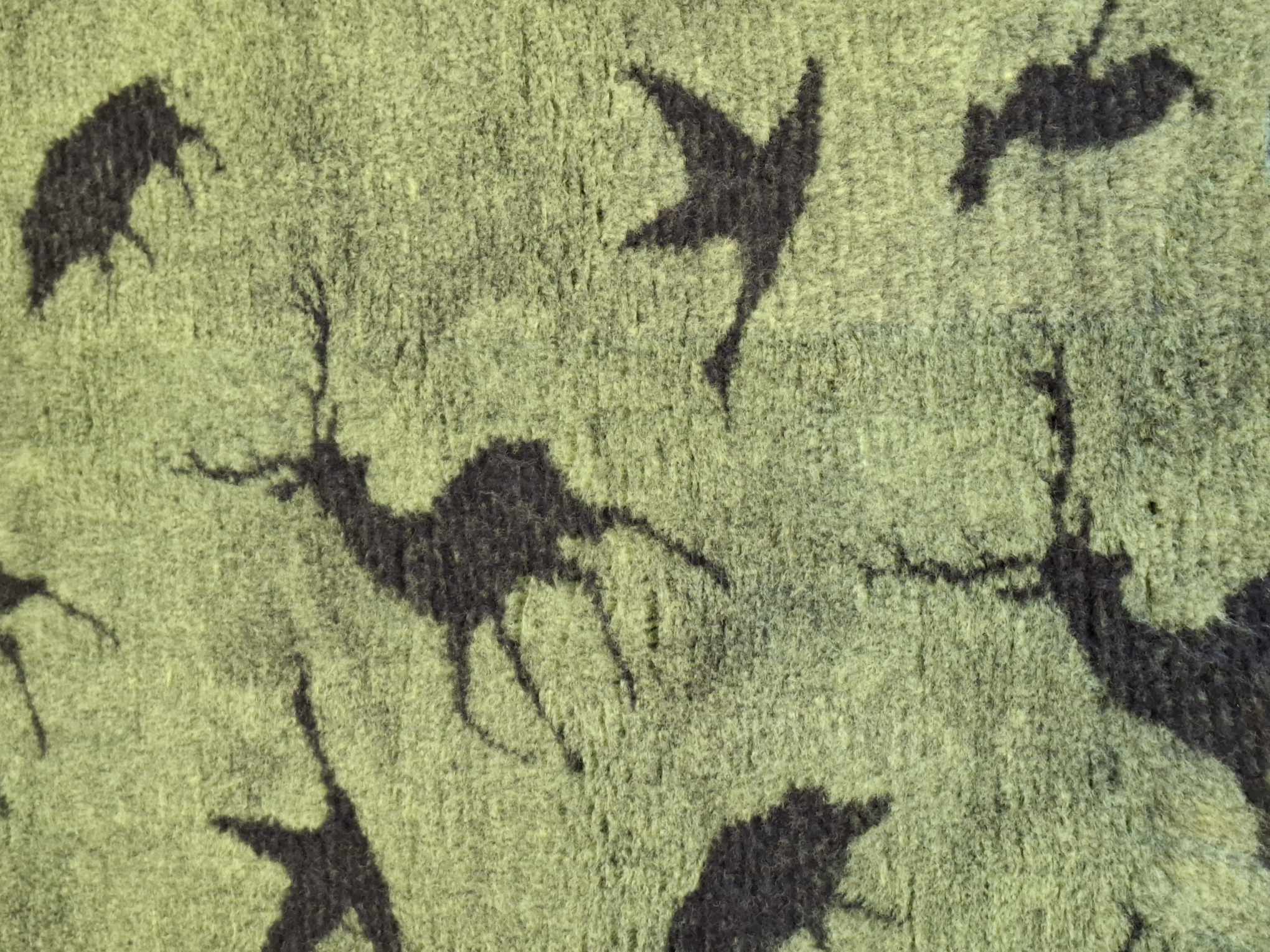 Vetbed Jagd in Grün mit Hirschmotiv – warme, robuste Hundedecke mit rutschfester Unterseite und naturverbundenem Jagd-Design