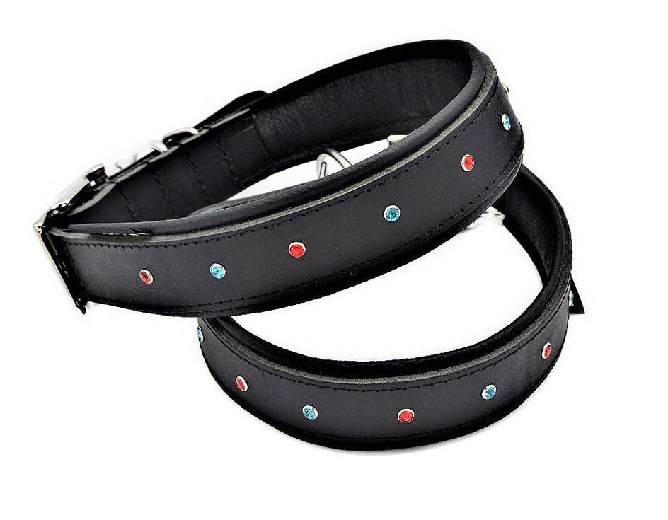 Schwarzes Leder-Hundehalsband mit Strassnieten, weich gepolstert, hergestellt in Deutschland