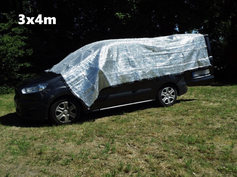Aluminium Schattennetz 3 × 4 m von Hof Sonnenschein, als Abdeckung über einem Fahrzeug gespannt zum Schutz vor Sonne und Hitze.