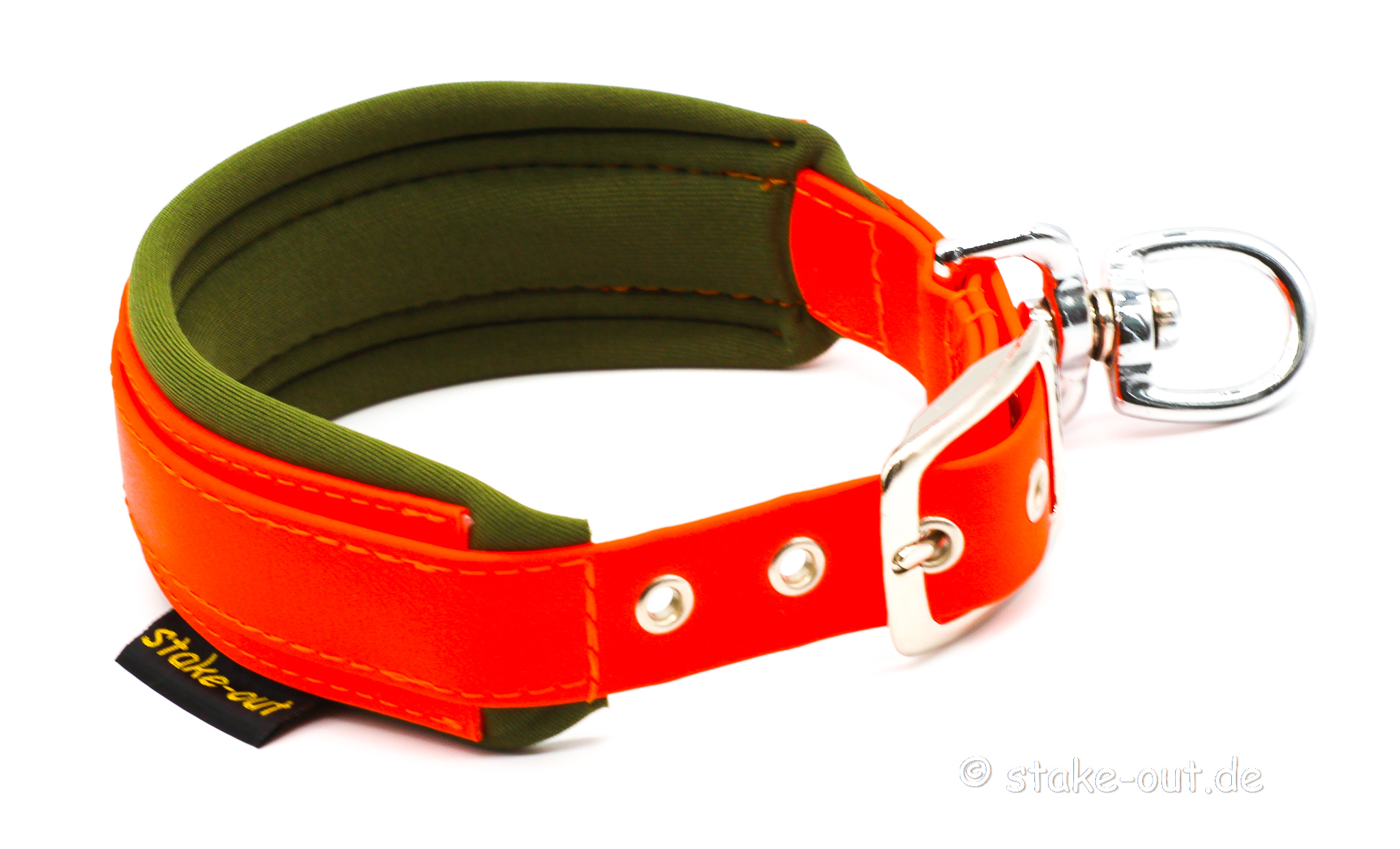Stake-Out Halsband aus orangefarbener Biothane mit olivgrünem Neoprenpolster und Metallschnalle, robustes und gepolstertes Hundehalsband für Training und Alltag