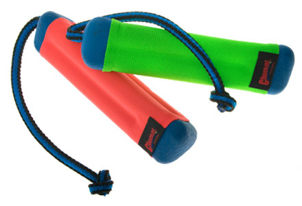 Chuckit! Amphibious Bumper in Orange – schwimmendes Hundespielzeug mit stabilem Wurfseil und robuster Nylonoberfläche, ideal für Wasser- und Apportierspiele.